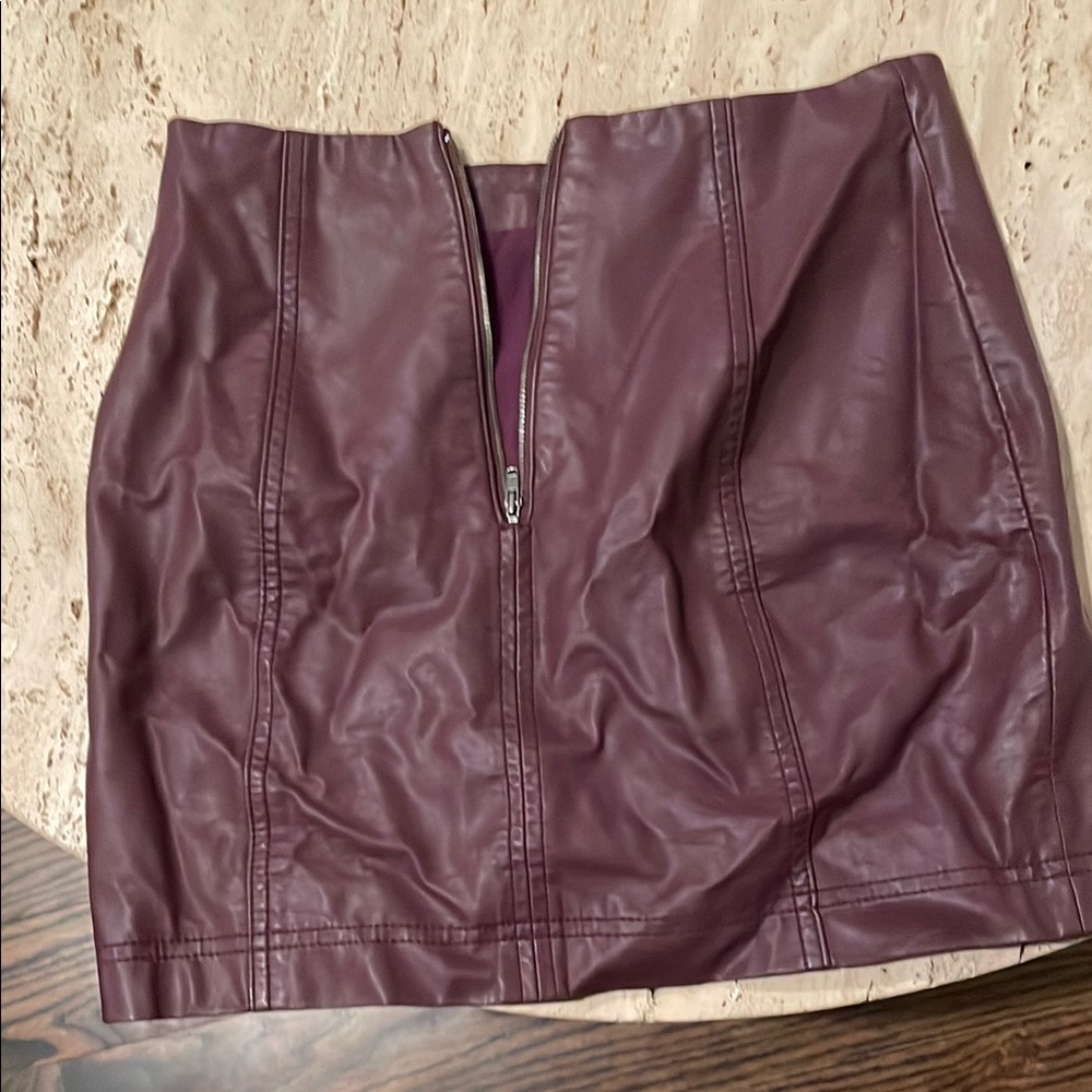 Elegant Purple Leather Skirt